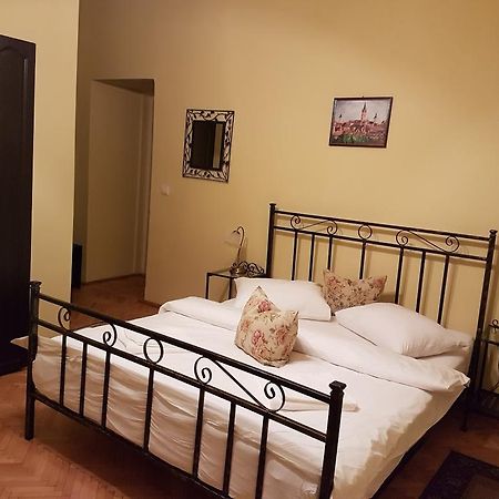 Central Square Studios Sibiu Ngoại thất bức ảnh
